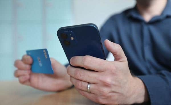 An appeal was shared by Nottinghamshire Police, urging marketplace car sellers to think before revealing their address on social media. Image: Nottinghamshire Police.