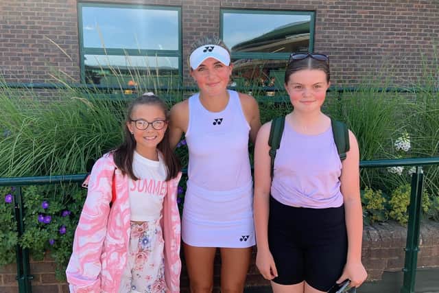Jasmine Tyers and Ellouise Martin with the Girls Wimbledon Final Winner, Liv Hovde.