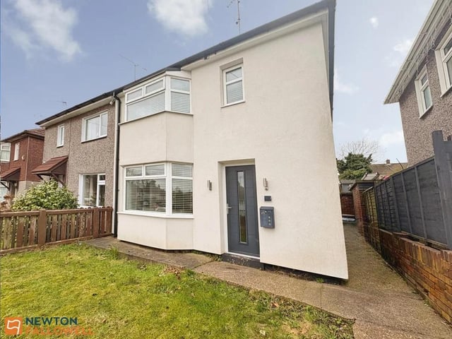 An exceptional opportunity to acquire a fully modernised, three-bedroom bay-fronted semi-detached home, offering a trendy and contemporary aesthetic throughout. Ideally suited for those seeking a turn-key property.