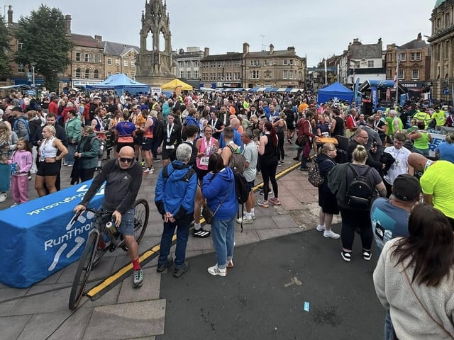 Crowds gathered in Mansfield to watch the race