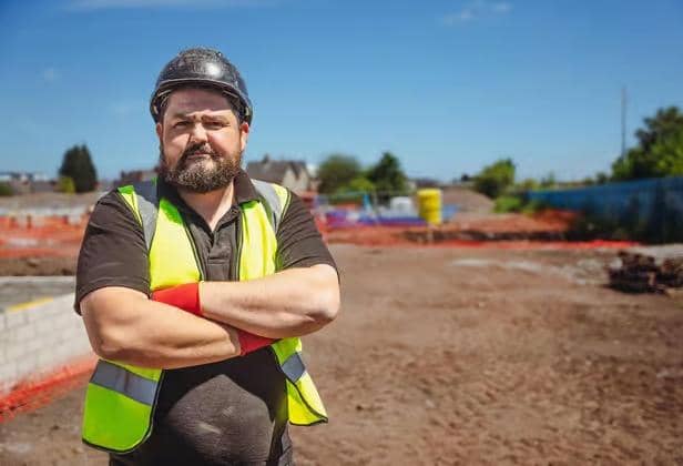 Giltbrook construction worker Jack Smith is back on screens in a new series of Brickies. Credit - BBC, Button Down, Ollie Bostock