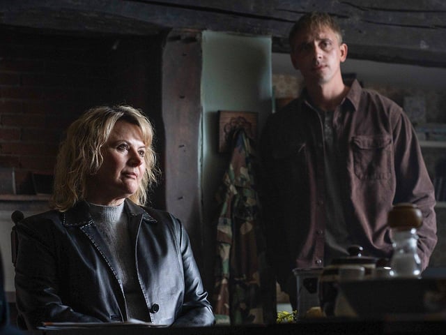 Monica Dolan (Ann Branson) and Perry Fitzpatrick (Rory Sparrow). This image belongs to the BBC.