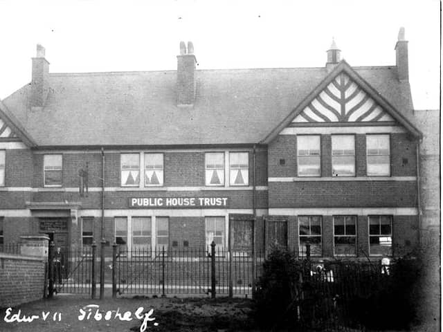 Tibshelf's Edward VII pub when built more than 100 years ago. Image c/o Tibshelf Local History & Civic Society.