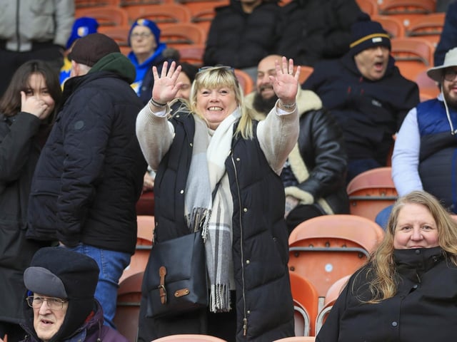 Mansfield Town ended a run of seven straight defeats with a draw at Blackpool.