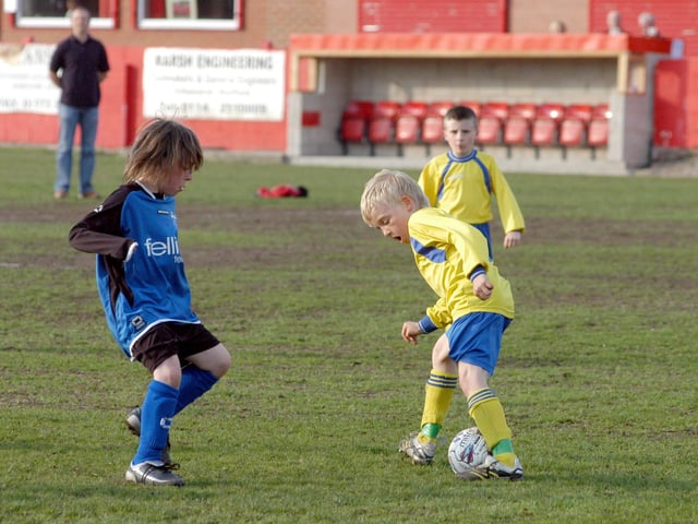Woodhouse Colts u8 (Yellow) v Adas Sharks in a final in 2008.