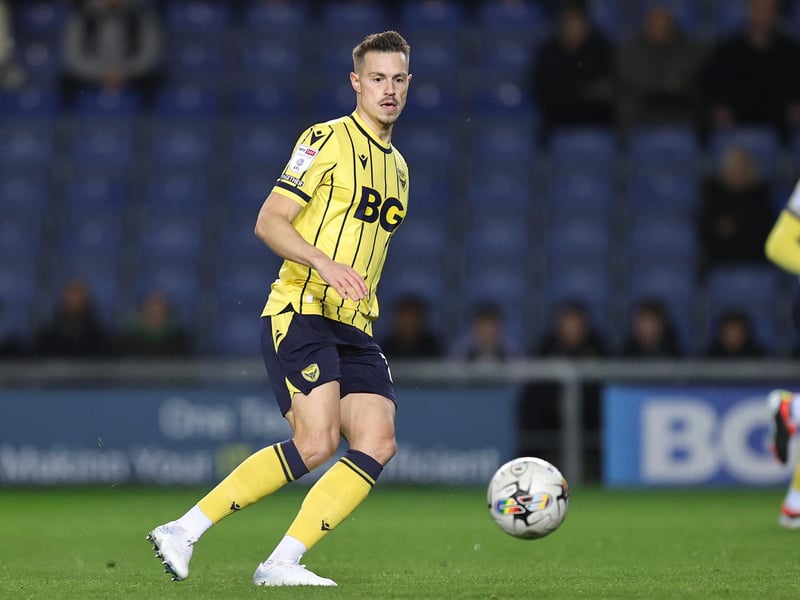 Burton Albion have signed former Oxford United forward Billy Bodin.