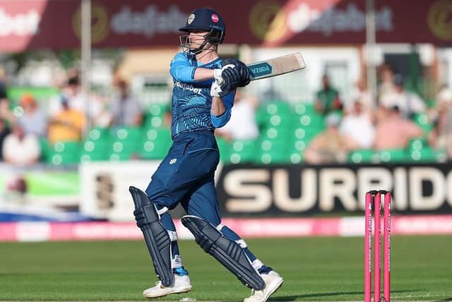 Anuerin Donald smashed 84 from 31 balls to guide Derbyshire to a derbu win over Notts.