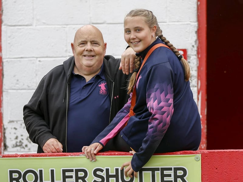 Mansfield Town fans watch a convincing 4-0 win at Alfreton Town.