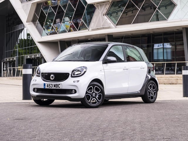 A four-door, four-seat alternative to the diminutive fortwo. The forfour uses the same electric drivetrain as the fortwo with the same power, battery capacity and charging time. The added weight of the larger car means it’s a second slower to 60 and will only do between 71 and 81 miles on a charge.