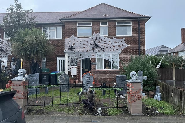 Residents in Argyle Street, Mansfield, have decorated their homes to raise money for charity