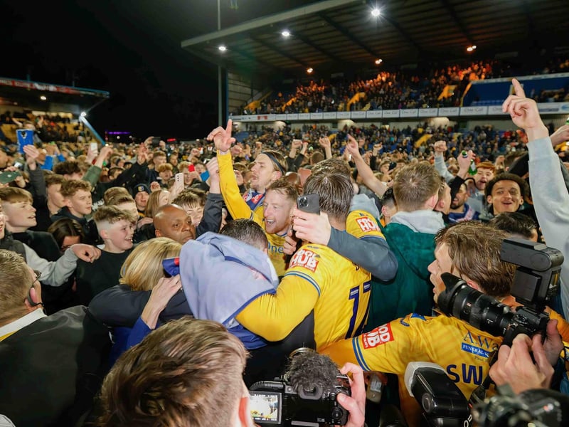 Stags beat Accrington 2-1 to seal a spot in League One next year