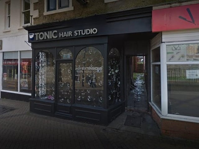 Tonic Hair Studio received a 5 star review based on 31 reviews. Open Monday 9am to 4.30 pm, Tuesday 9.30 am to 7 pm, Wednesday Closed, Thursday 10 am to 7.30pm, Friday 9 am to 6pm, Saturday 9 am to 3.30 pm, Sunday closed.
