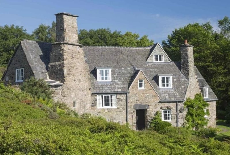 Zigzagging from its rocky outcrop, Stoneywell is the realisation of one man's Arts and Crafts vision within a family home. Original furniture and family treasures fill the Gimson family cottage's quirky rooms and, outside, every turn conjures childhood memories of holiday excitement - one way to the fort, another to the woods beyond. Stoneywell is also near to the Trust's Ulverscroft Nature Reserve.
