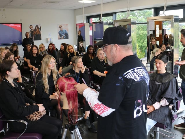 Paul and Rich delivered a series of live demonstrations in the college’s Revive salon.