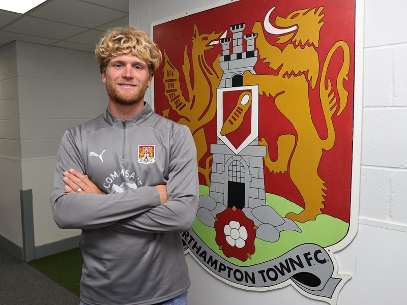 Northampton Town have signed former Colchester United midfielder Cameron McGeehan on a two-year contract.