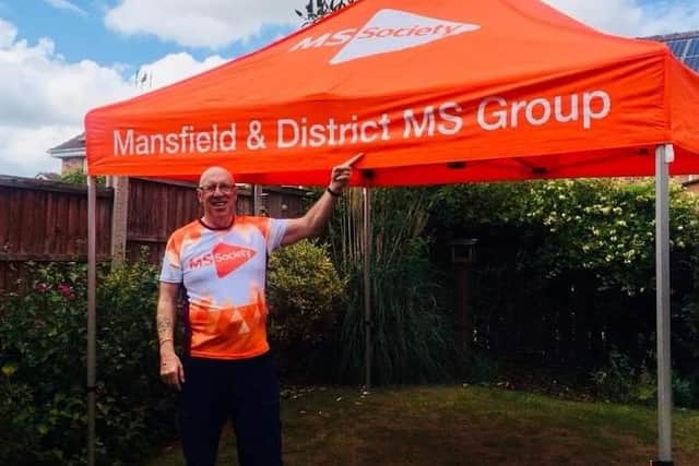 Tom Sykes, who helped to save the Mansfield MS Society, has won a posthumous award for his voluntary work.