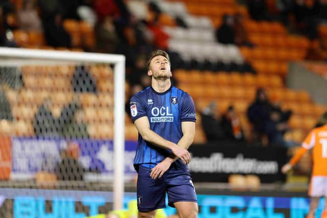 No cutting edge for Mansfiedl Town at Blackpool on Tuesday night. Photo credit Chris & Jeanette Holloway / The Bigger Picture.media