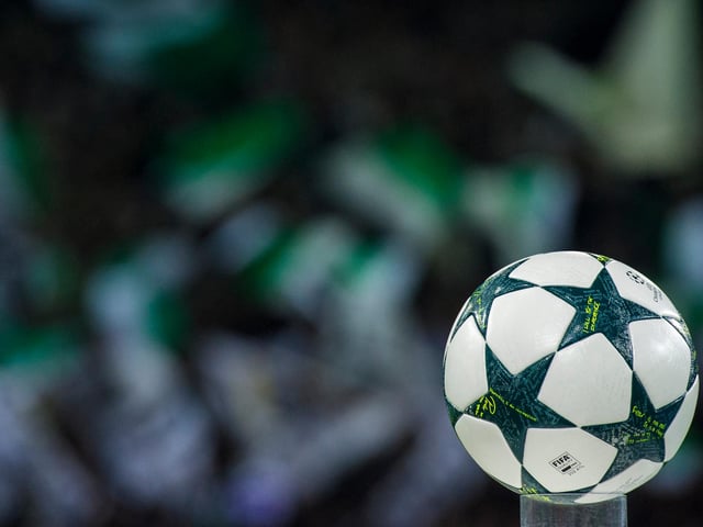 The winners of the Scottish Premiership could be set for automatic qualification to the Champions League. Rangers’ win over Lech Poznan and Celtic draw with Lille has seen Scotland move above Ukraine in the coefficients into 11th place which almost certainly will guarantee automatic qualification to the groups tages of Europe’s premier tournament. (ESPN/Dale Johnson)