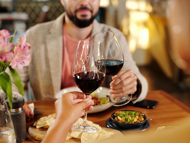 Tickle your tasebuds with these delicious dining-out ideas.