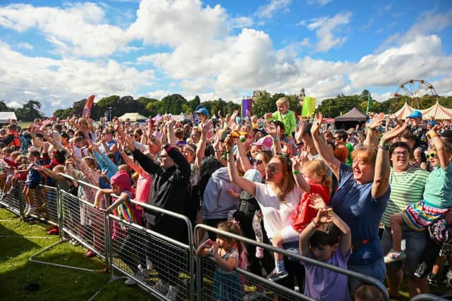 Glowormers enjoying main stage action
