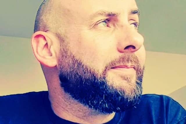 Columnist Lee Holland.