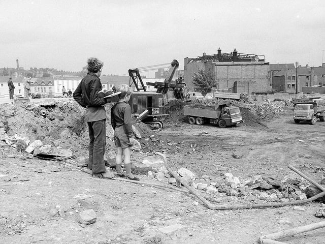 This was the demolition site of West Gate/Stockwell Gate prior to the Four Seasons being built.