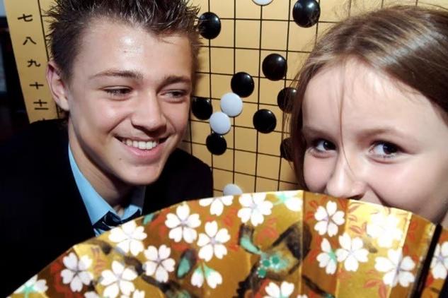 Rory Martin and Nikita Collins play an ancient Japenese strategy game GO at Ashfield School as part of European Languges Day.