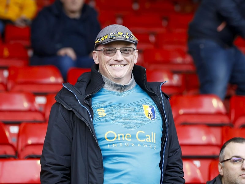 Mansfield Town fans at the defeat to Walsall.