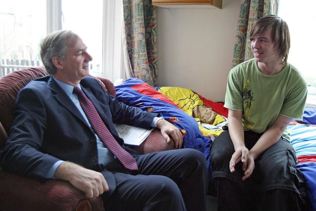 2006: Ashfield MP Geoff Hoon chats to Daniel Unitt during a visit to the Stepping Stones scheme in Eastwood.