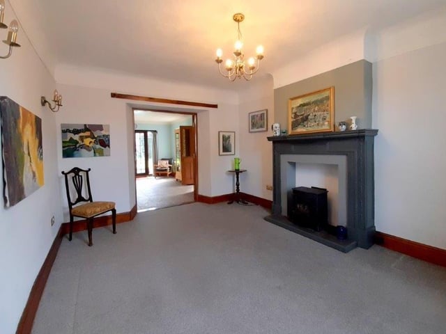 This sitting room is a lovely place in which to relax and chill out.