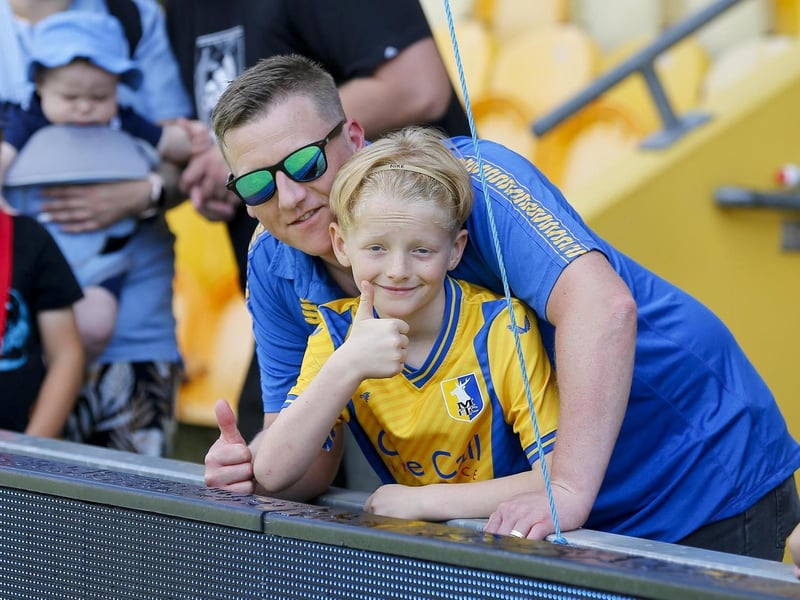 Mansfield Town fans ahead of the draw with Bradford City.