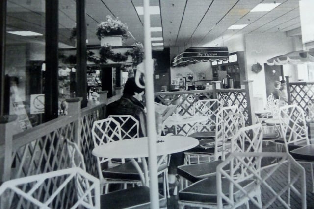 Who remembers taking a break from shopping to grab lunch at the Binns gelataria?