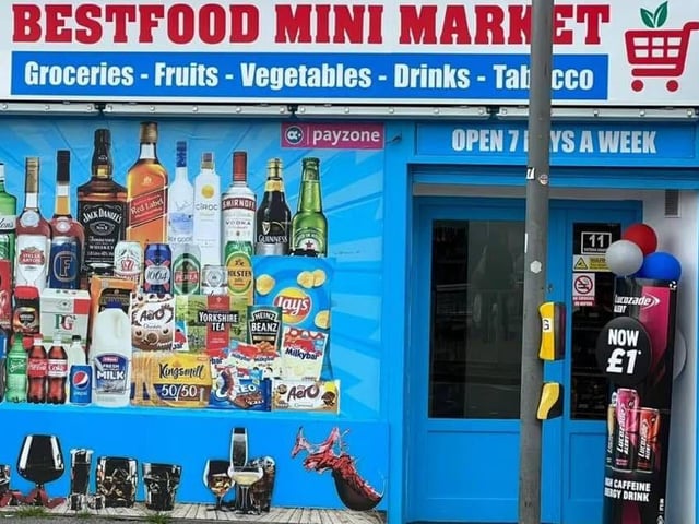 This retail premises on Victoria Square, Worksop, is available immediately and measures 4,628 sq. ft. The annual rent is £8,160, equating to £1.76 per sq. ft. Find out more by visiting www.zoopla.co.uk/to-rent/commercial/details/63622934/.