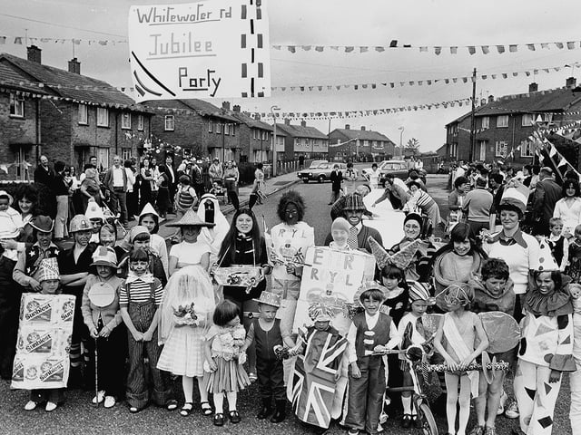 1977 Mansfield Meadow Ave Jubilee Street party.