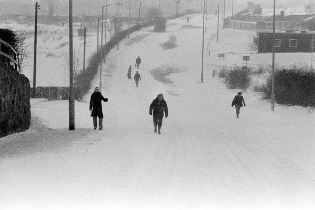 Even walking became treacherous as heavy snow became icy underfoot in 1991.