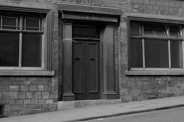 The original Green Dragon on Broomhill Lane, Mansfield, closed in 2009.