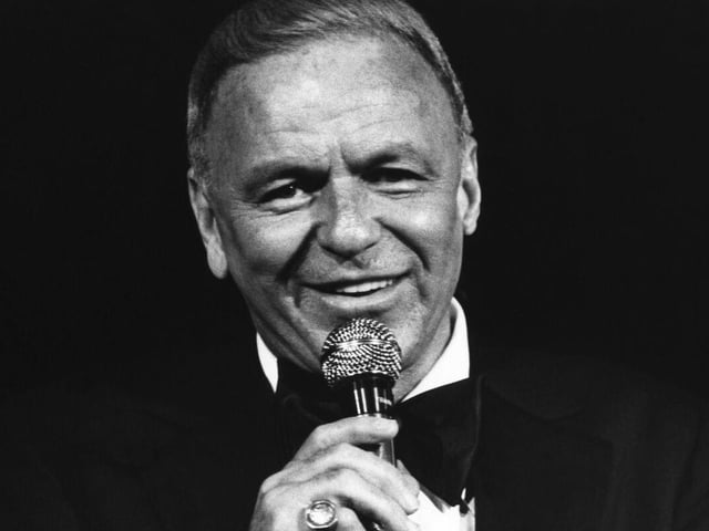 A "spirit-lifting show of marvellous musical memories" is promised at Mansfield's Palace Theatre next Wednesday, courtesy of a West End cast of performers. 'When You're Smiling' is named after the Frank Sinatra hit, which is just one of 60 all-time favourite songs from the fabulous 40s, the rocking 50s and the swinging 60s tht make up the show. Stunning costumes add to the event, which finishes with a flag-waving finale of songs that helped to win the war.