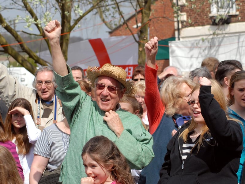 Crowds gathered in 2010 for St. George`s Day Celebrations in Ollerton. Did you attend?