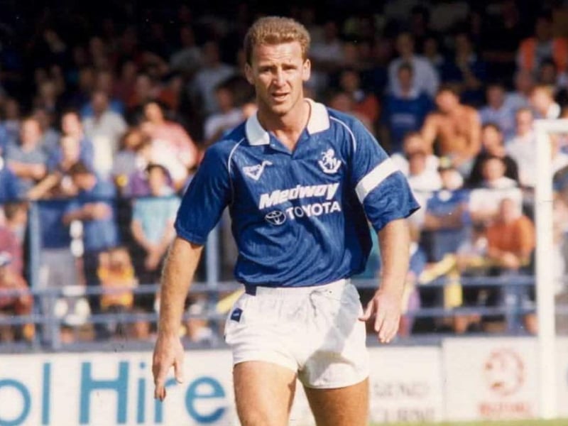 Walker spent a season with Stags towards the end of his career before moving to Barnet. Eventually settled back in Kent, where he's spent several years with Gillingham, and managed several non-league clubs as well as working with the county FA.
