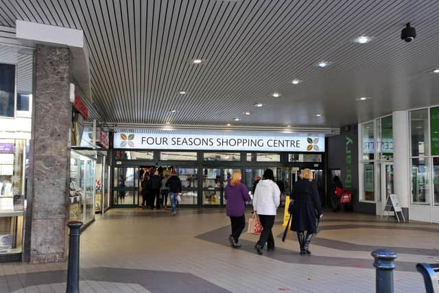 Four Seasons Shopping Centre, Westgate entrance.
