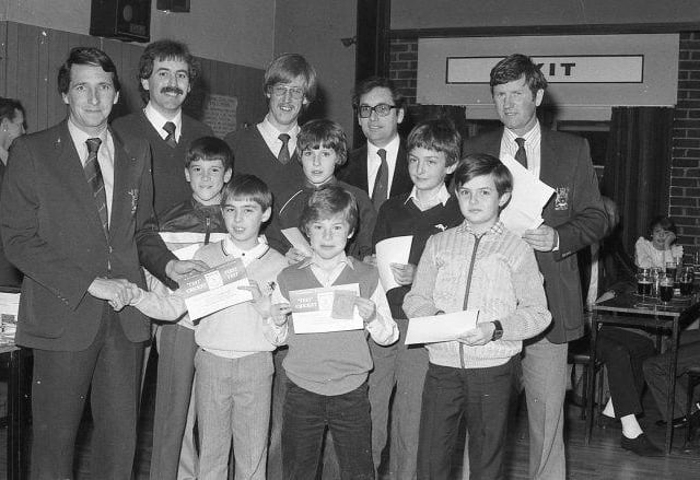 Cricketer Derek Randall visited Mansfield Colliery Welfare in 1983.