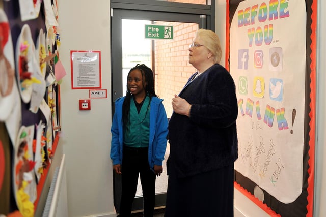 The offical opening of Kingsway Primary School new build. Chairman of Nottingham County Council, Coun Yvonne Woodhead is given a tour of the school by members of the school council