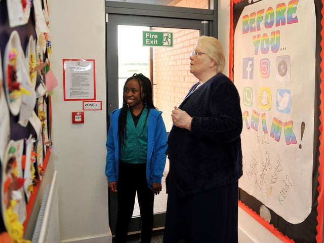 The offical opening of Kingsway Primary School new build. Chairman of Nottingham County Council, Coun Yvonne Woodhead is given a tour of the school by members of the school council