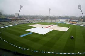 The Edgbaston rain ended hopes of victory for Warwickshire and Nottinghamshire.