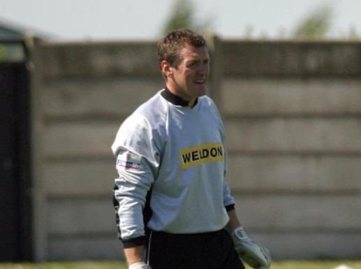 Bowling spent five years with Mansfield, playing 172 games. Moved into non-league with Kettering amongst others and is now a business development manager in the food industry.
