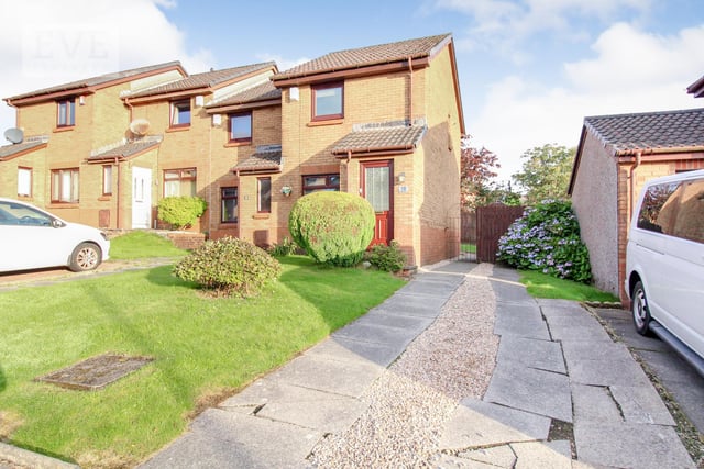 2 bedroom end terrace house in Newton Mearns.
Average house price in East Renfrewshire - £244,950.