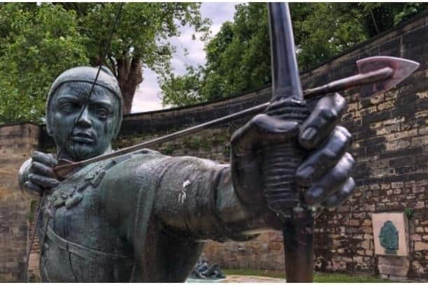 Robin Hood Statue in Nottingham