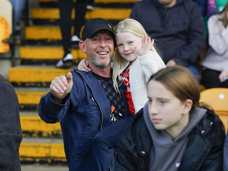 A Will Evans double helped Mansfield Town make it five League One wins in a row.