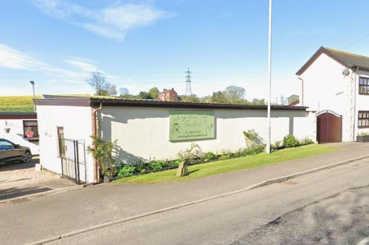 Dog About Town Pet Hotel, 242 Blackwell Rd, Huthwaite, Sutton-in-Ashfield NG17 2RF: Was given 4.4 stars out of 69 reviews on Google.