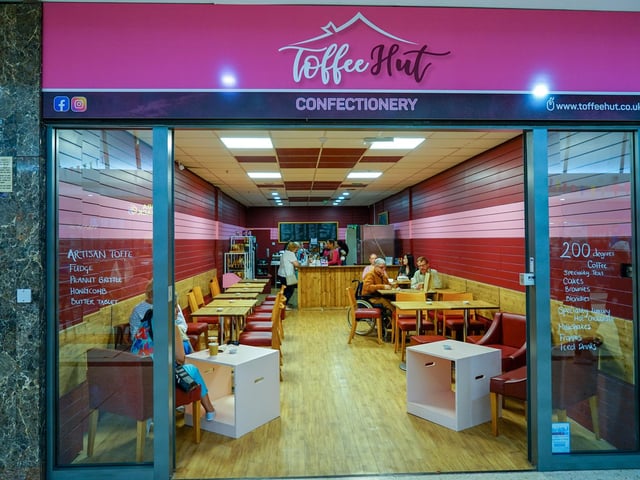 Toffee Hut on Regent Street, Mansfield, which also has a second location in Mansfield's Four Seasons Shopping Centre, has a 4.8/5 rating based on 87 reviews.